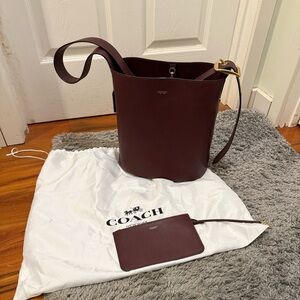 Coach Bleeker Bucket Bag with Wristlet